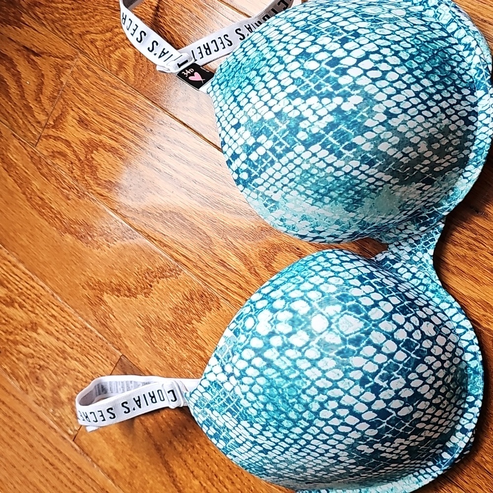 NWT Victorias Secret Teal Animal Print Push Up padded bra 34D